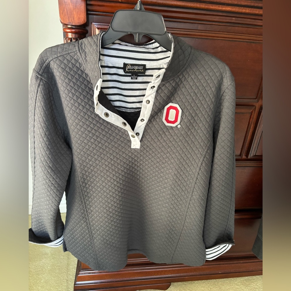 Ohio State Champion Gray Quilted Pullover with Logo. Very unique